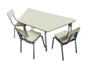 JUEGO TRAPEZOIDAL (UNA MESA Y 3 SILLAS)