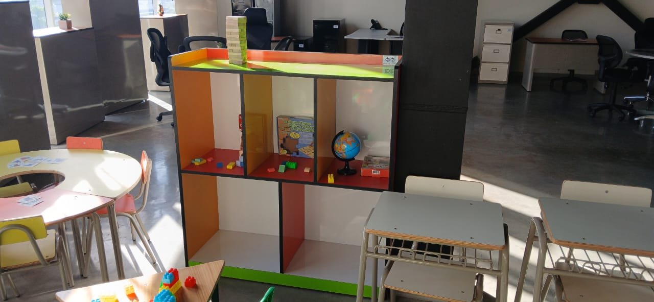 Detalle de instalaciones de sala de ventas